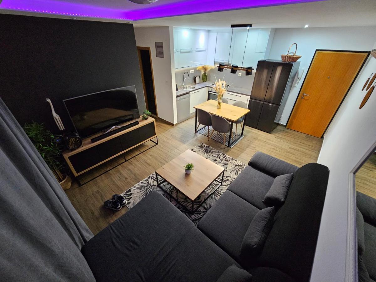 Nona Apartman Zára Kültér fotó