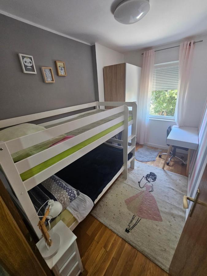 Nona Apartman Zára Kültér fotó