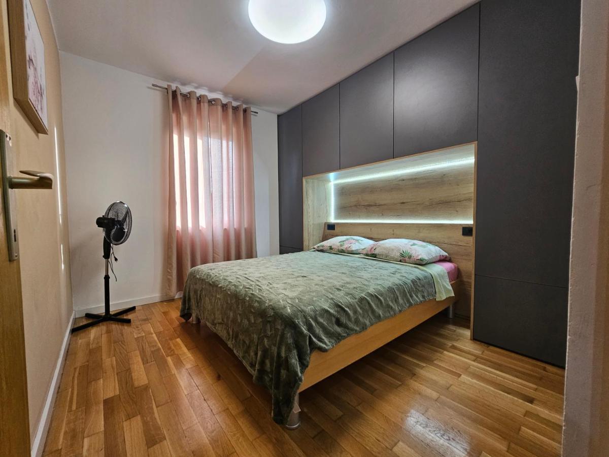 Nona Apartman Zára Kültér fotó